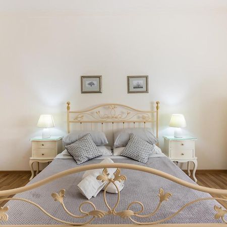 70/2- Spacious & Charming 3 Bedroom Apt In Sliema Exterior foto
