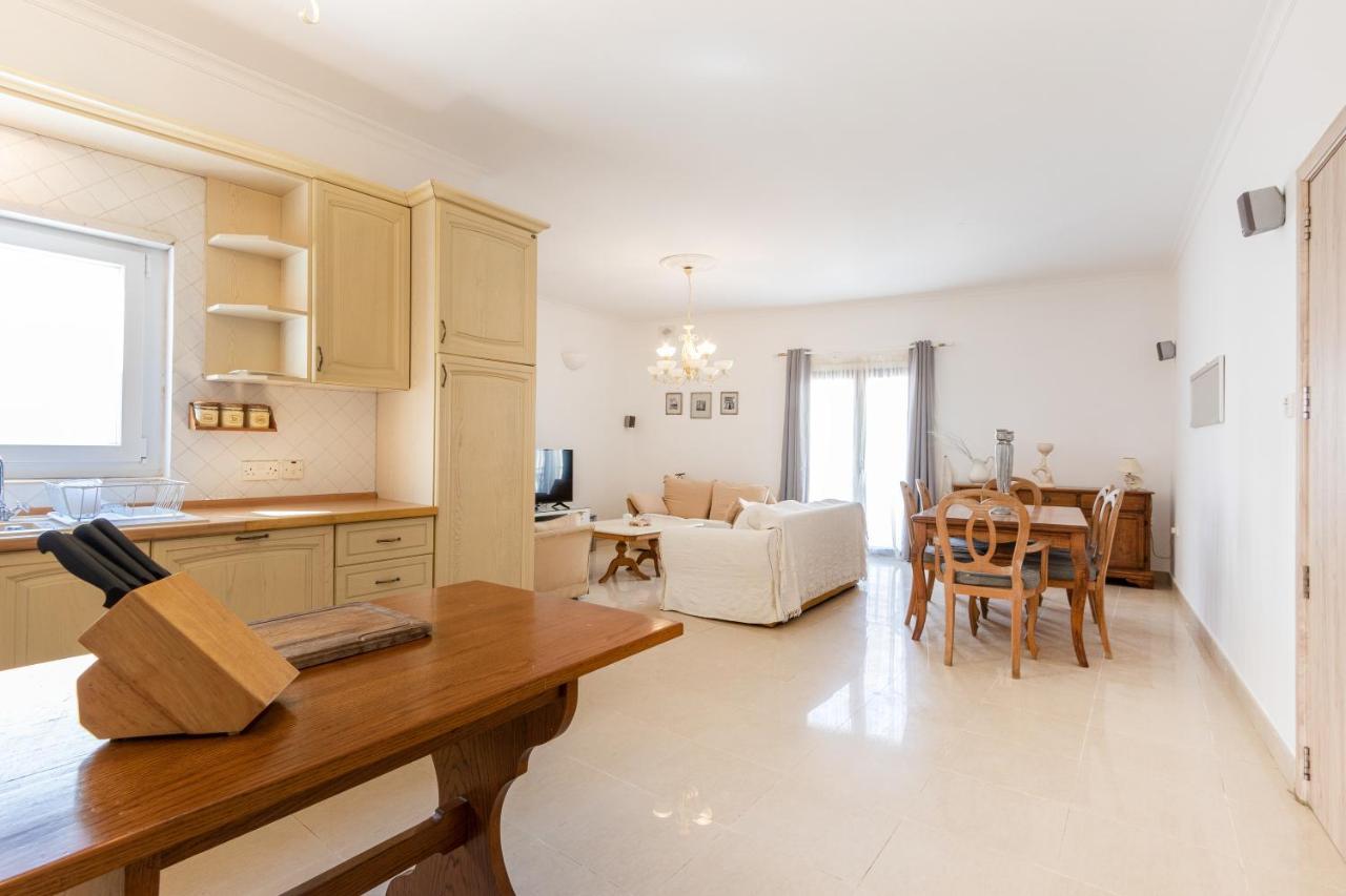 70/2- Spacious & Charming 3 Bedroom Apt In Sliema Exterior foto