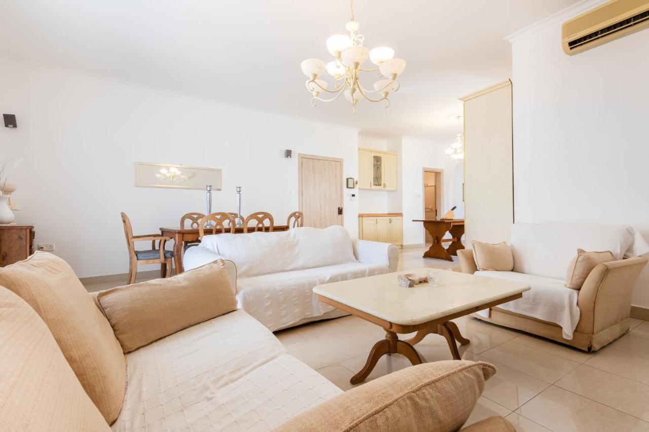 70/2- Spacious & Charming 3 Bedroom Apt In Sliema Exterior foto