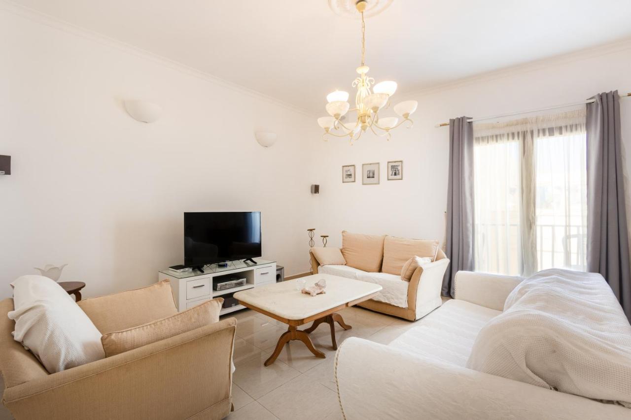 70/2- Spacious & Charming 3 Bedroom Apt In Sliema Exterior foto