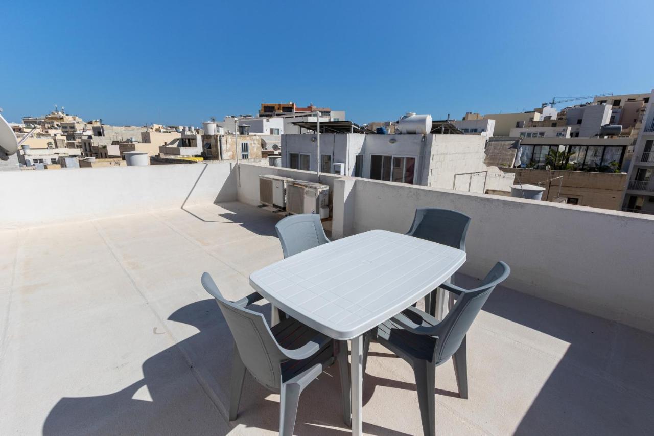 70/2- Spacious & Charming 3 Bedroom Apt In Sliema Exterior foto