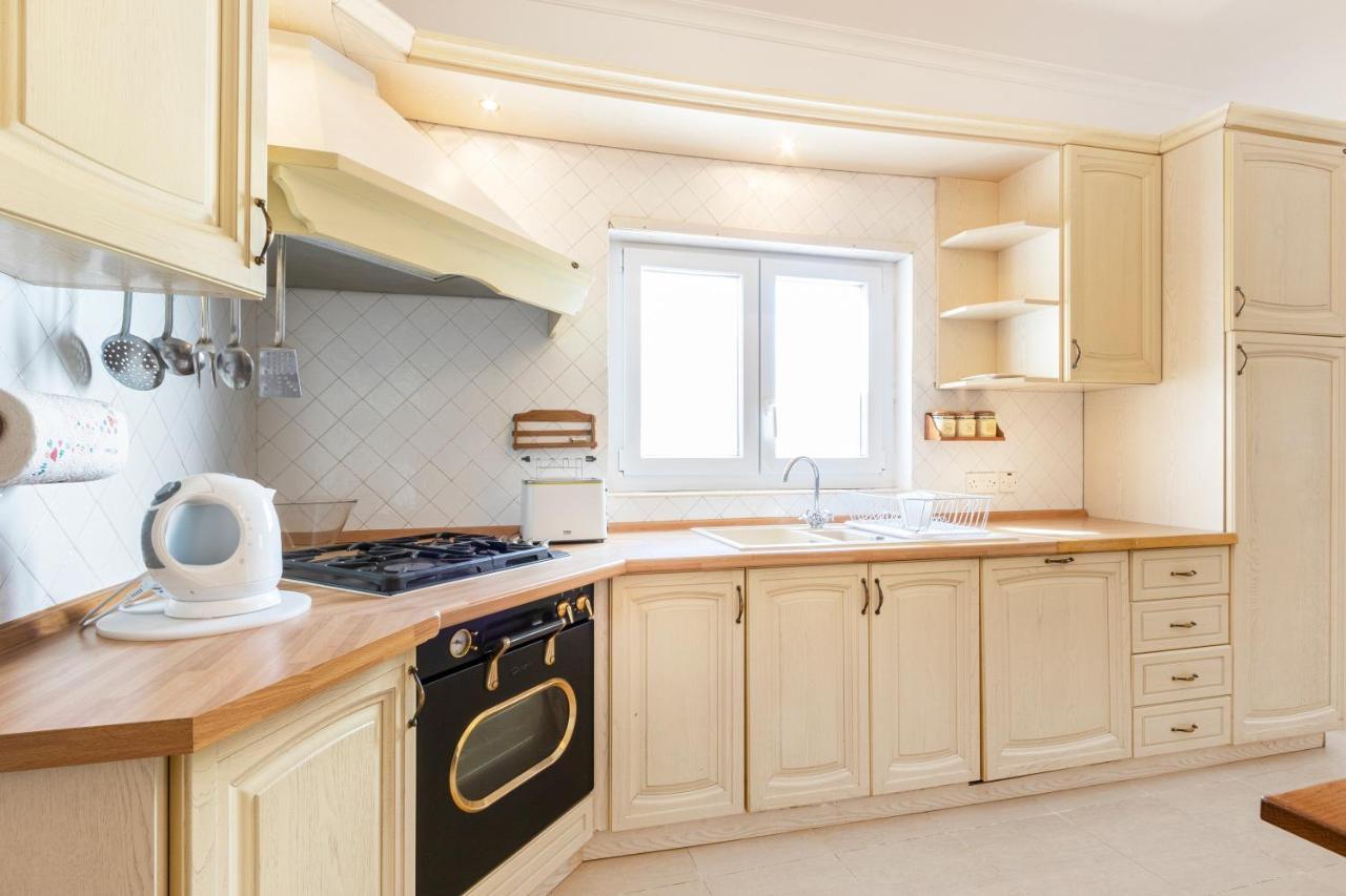 70/2- Spacious & Charming 3 Bedroom Apt In Sliema Exterior foto