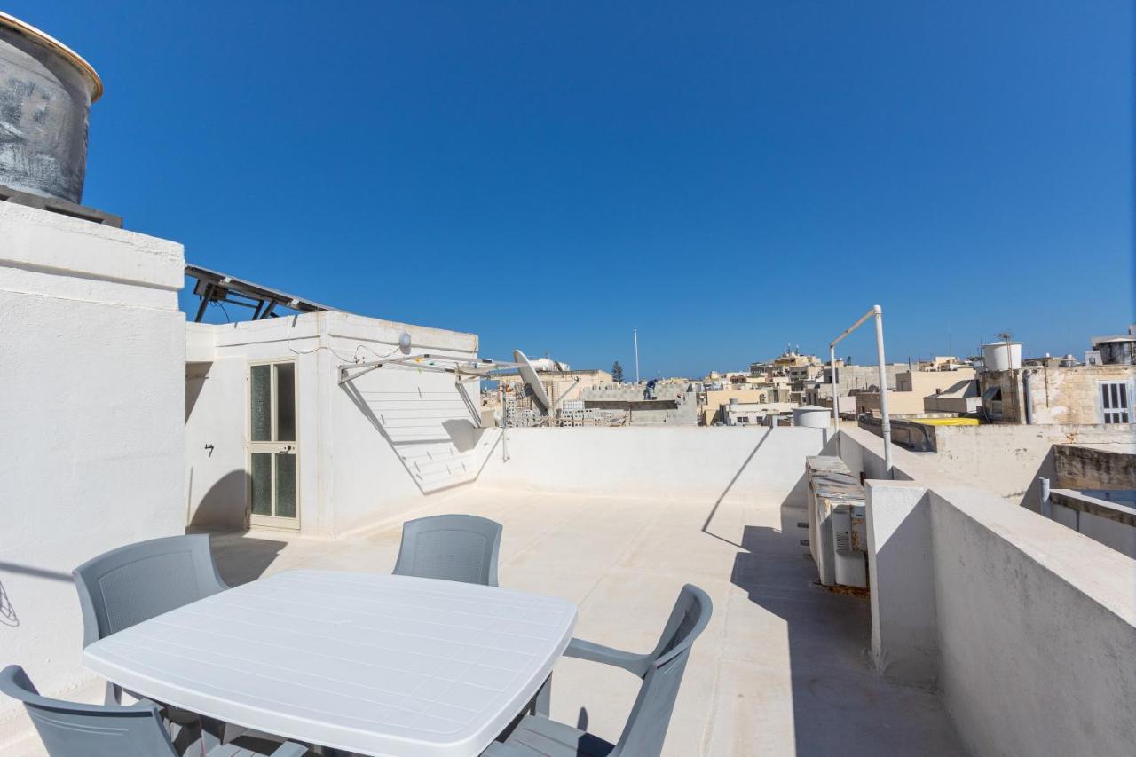 70/2- Spacious & Charming 3 Bedroom Apt In Sliema Exterior foto