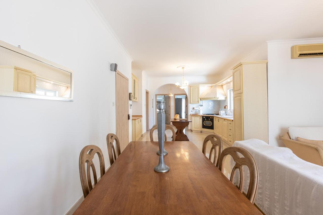 70/2- Spacious & Charming 3 Bedroom Apt In Sliema Exterior foto